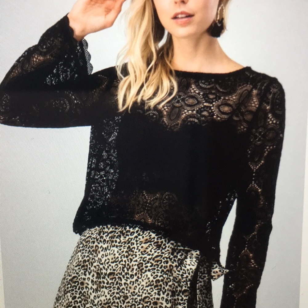 Lace long sleeve top